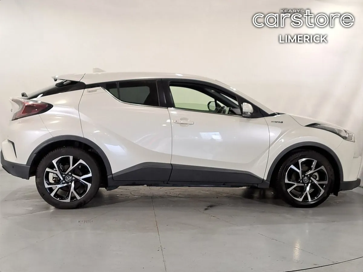 Toyota C-HR 1.8 Hybrid - Image 2