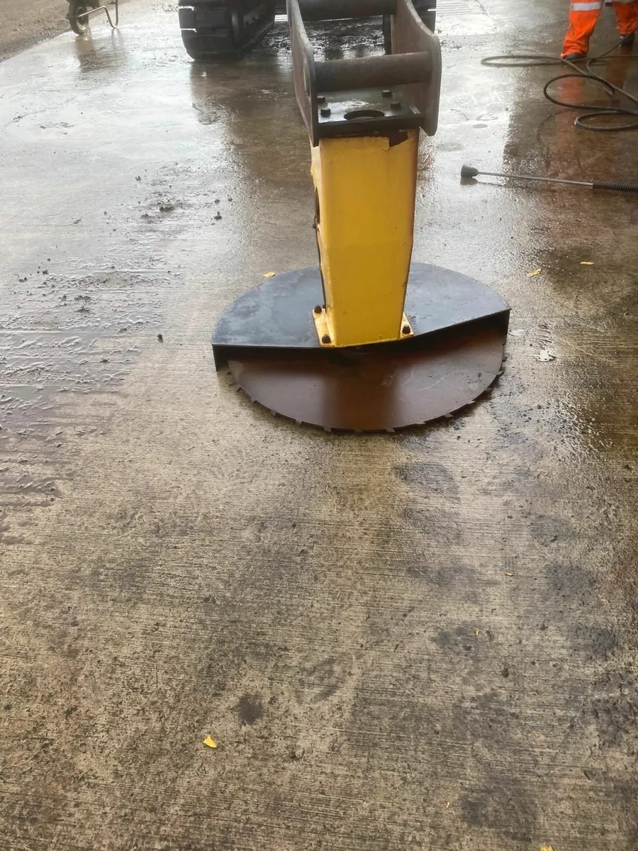 Gator Saw head for 13 Ton Excavator - Image 1