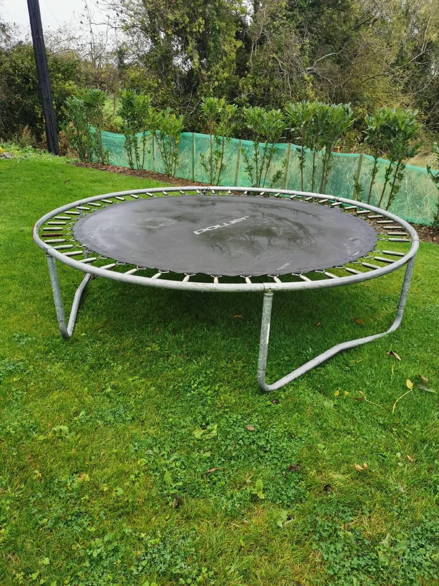 Trampoline base 8ft - FREE - Image 1