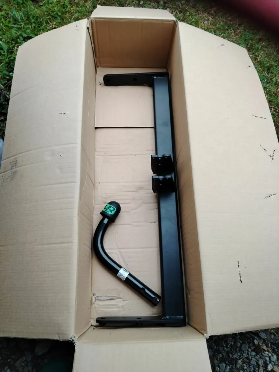 Tow bar for Volvo  V40/V40 cross country - Image 4