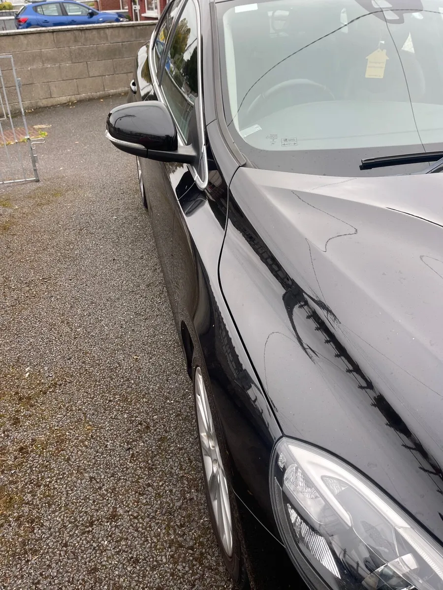 Volvo V40 2015 - Image 3
