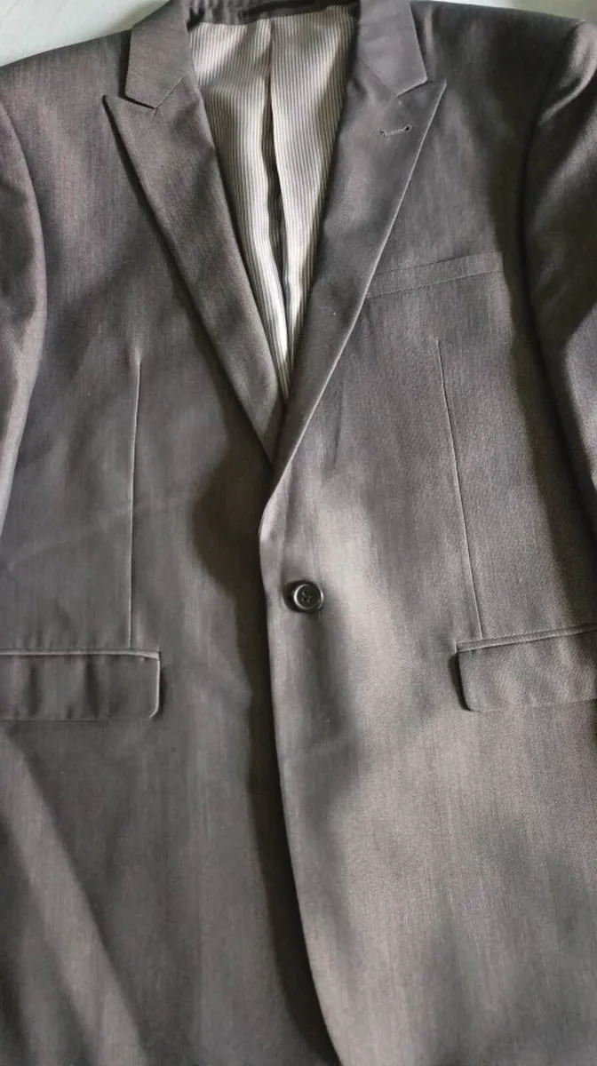 Harry Brown Men's 2 Piece Suit - Image 2