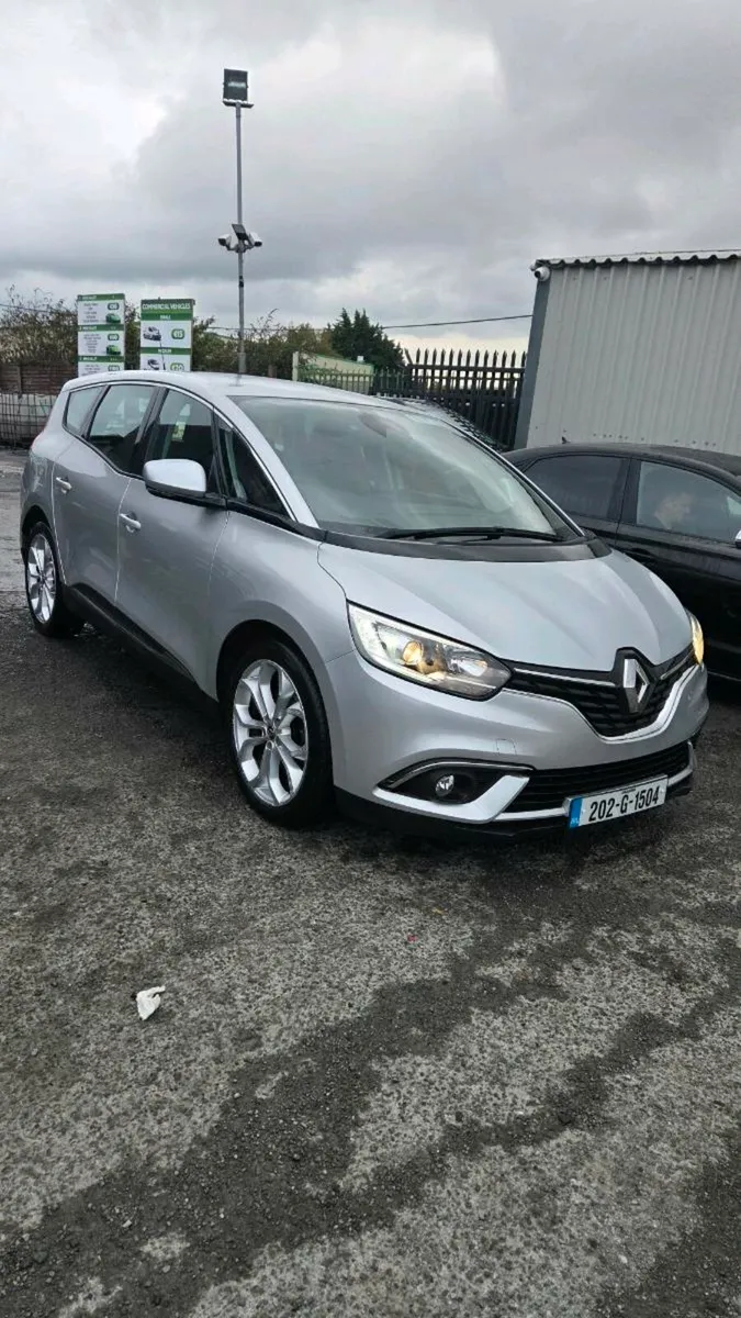 7 seater Renault grand Scenic Blue dci - Image 1