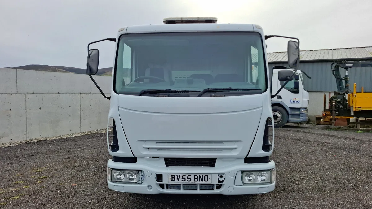 2005 Iveco 75E17 , Fuel & Water Bowser 1000 - Image 3
