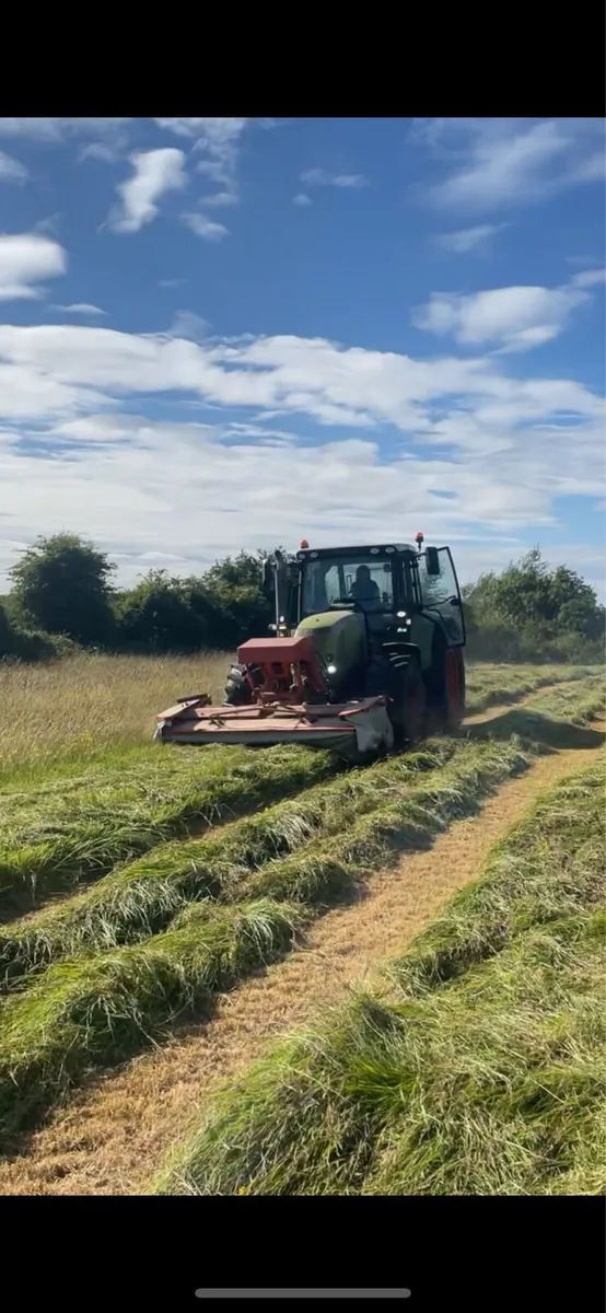 Kuhn front mower - Image 3