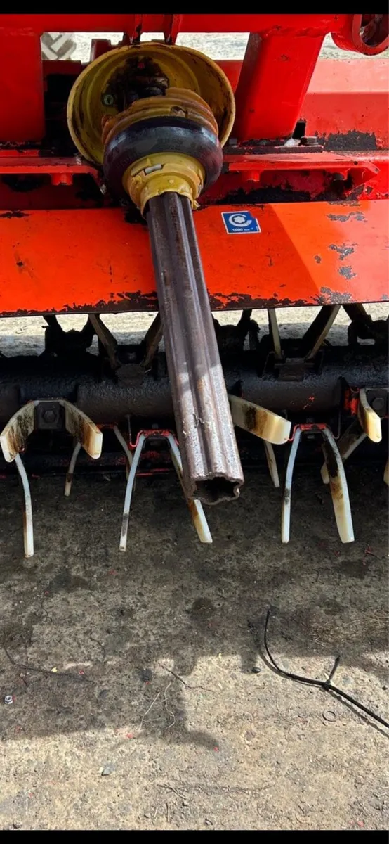 Kuhn front mower - Image 4