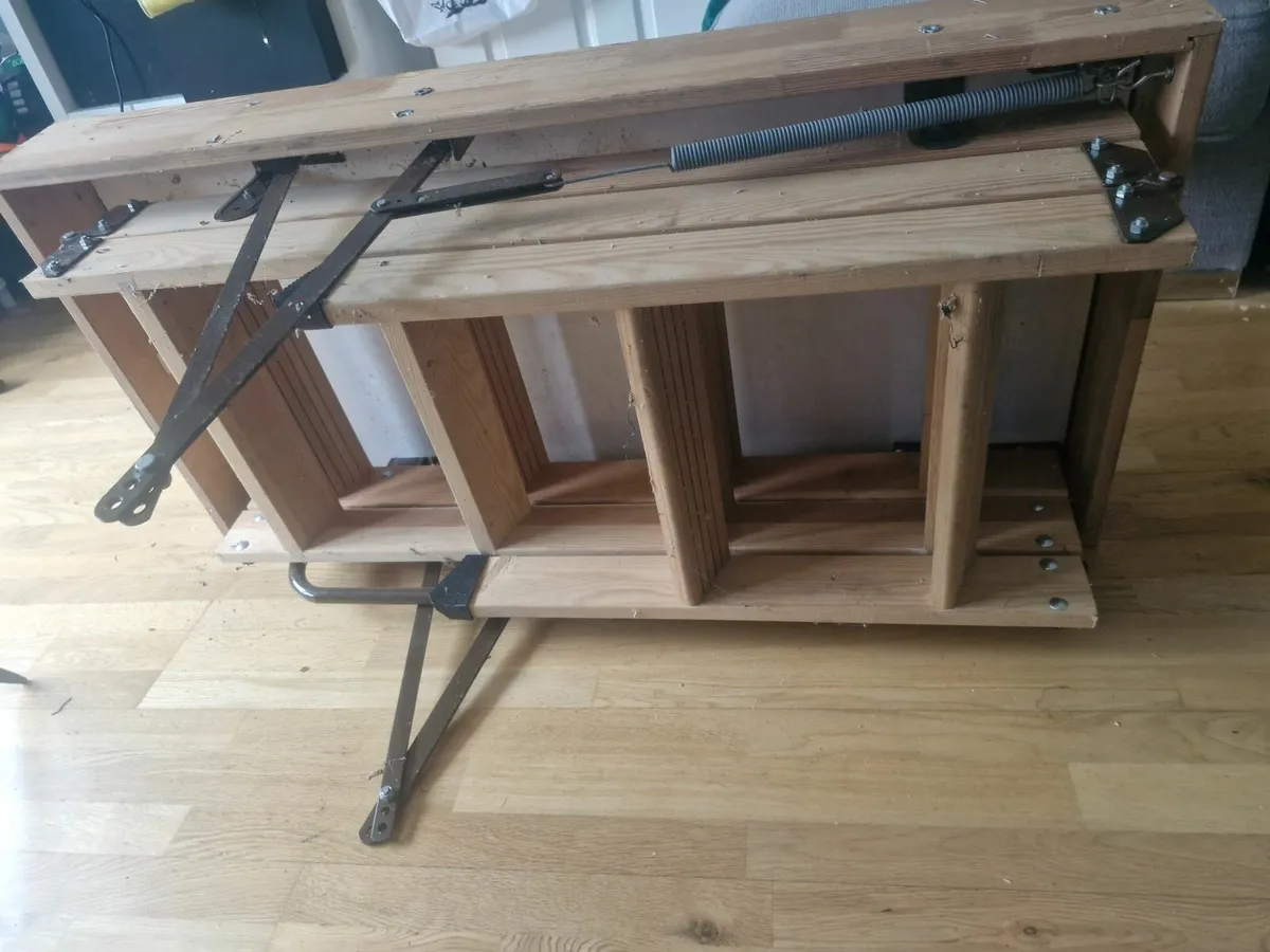 Attic stairs - Image 1
