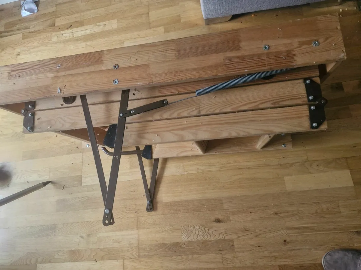 Attic stairs - Image 4