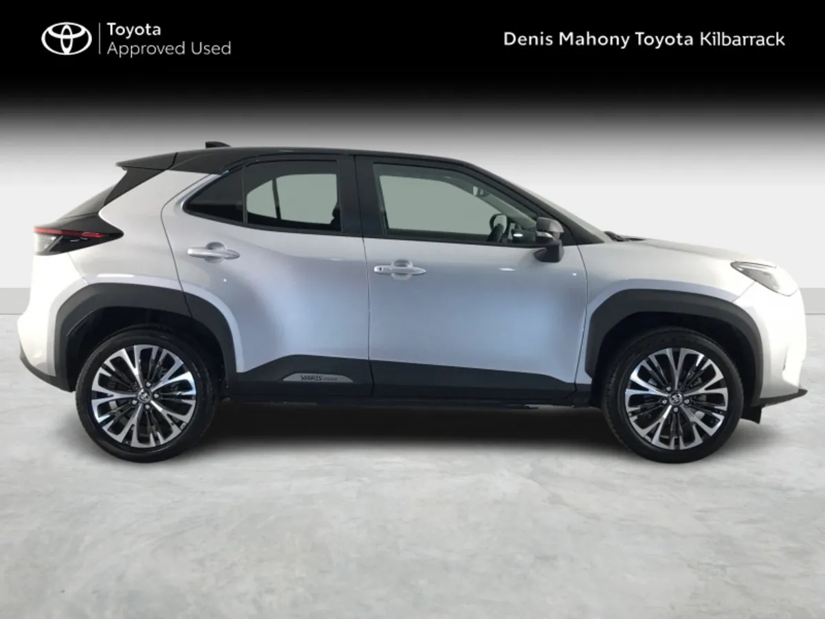 Toyota Yaris Cross YARIS CROSS SOL - Image 3