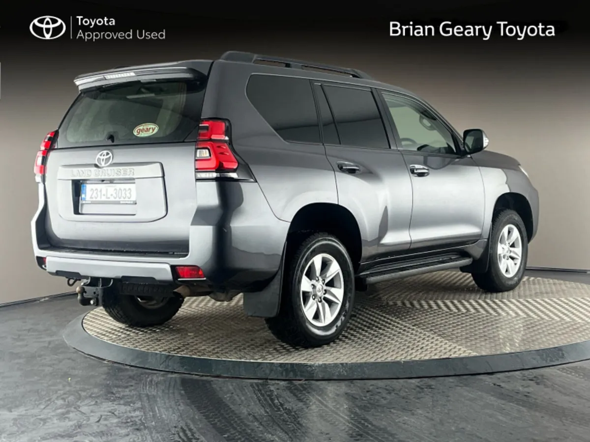 Toyota Land Cruiser LWB GX COMMERCIAL - Image 2