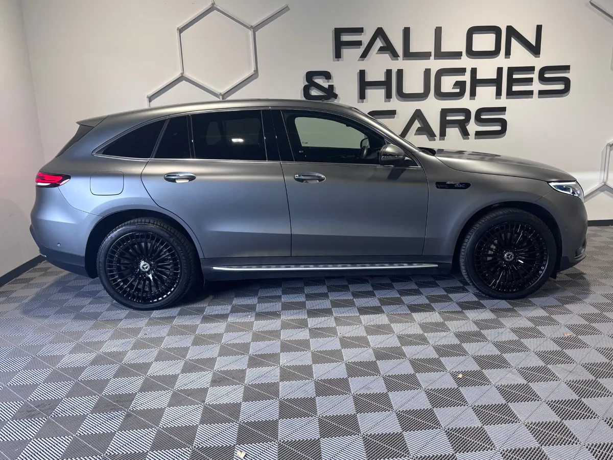 Mercedes-Benz EQC 400 AMG LINE PREMIUM / HIGH SPEC - Image 4