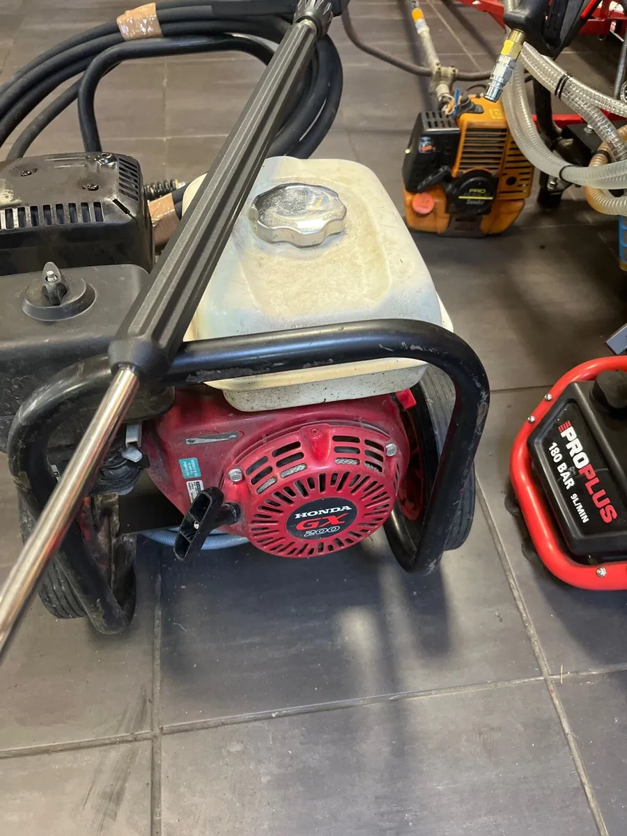 Power washer - Image 2