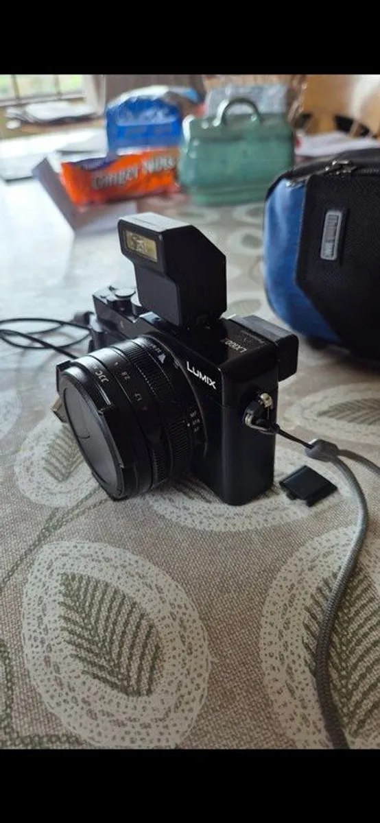 camera. Lumix  Lx100 ii - Image 2