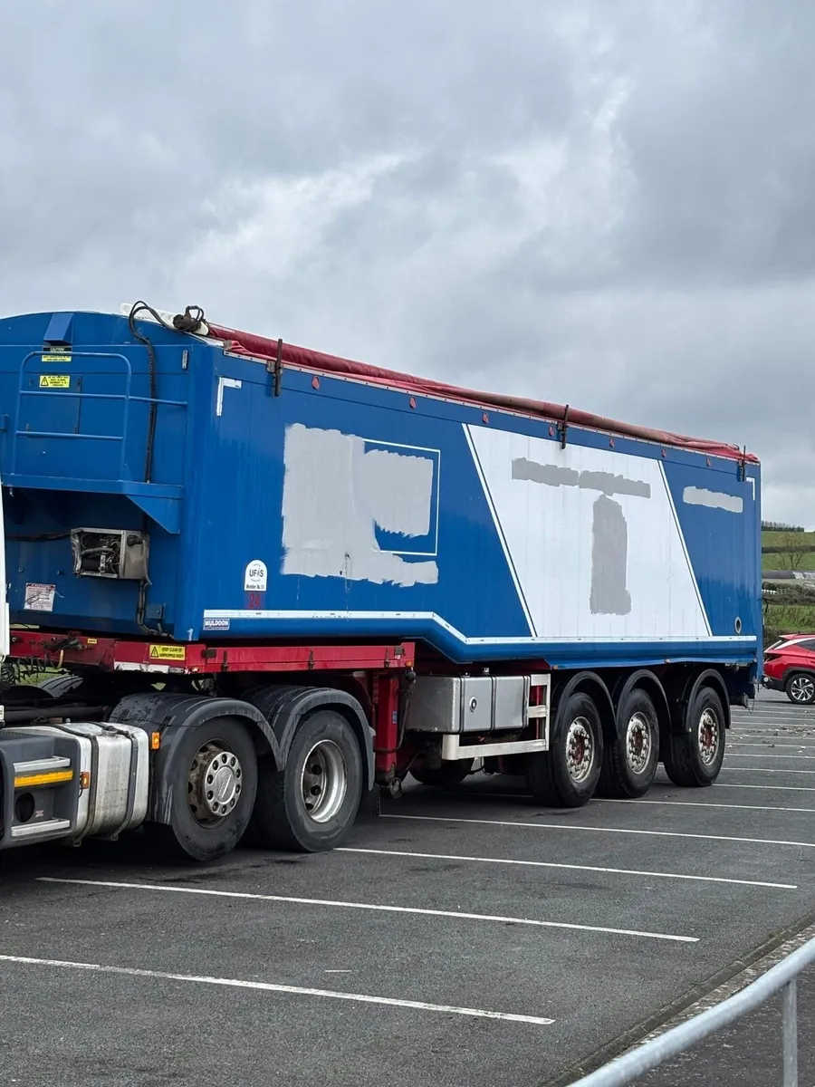 Muldoon Bulk Blower Trailer - Image 1