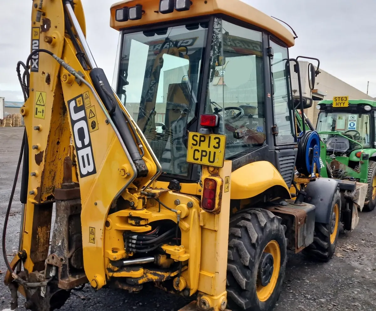 JCB 2CX Streetmaster Digger Breaker 4 in 1 Loader - Image 2
