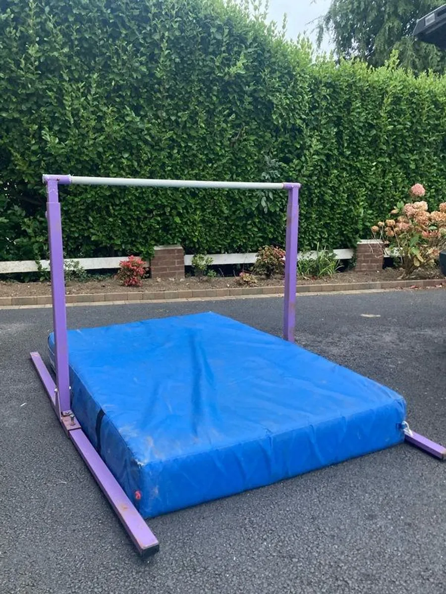 Gymnastics mat and bar - Image 1