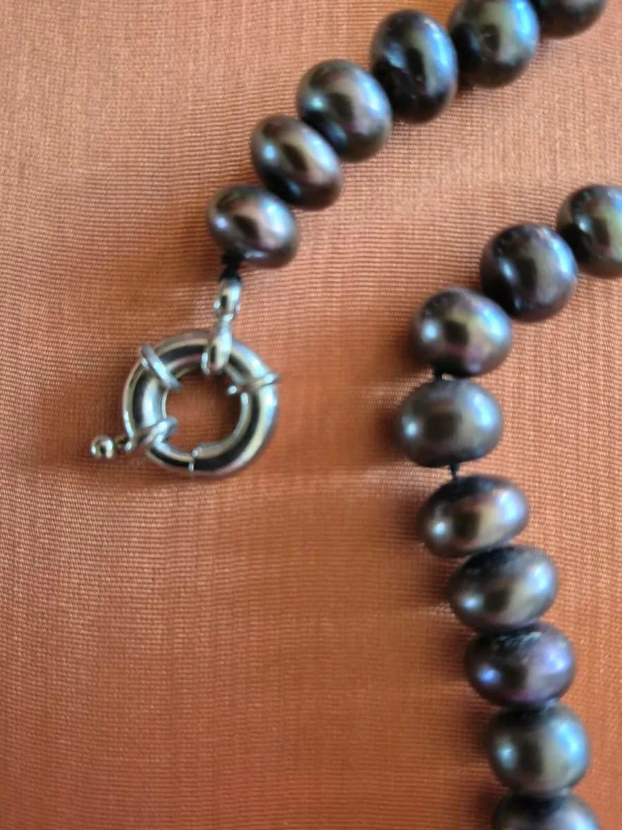 Genuine Peacock Pearl Necklace - Image 4