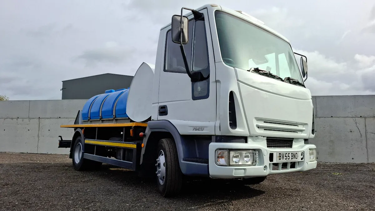 2005 Iveco 75E17 , Fuel & Water Bowser 1000 - Image 1
