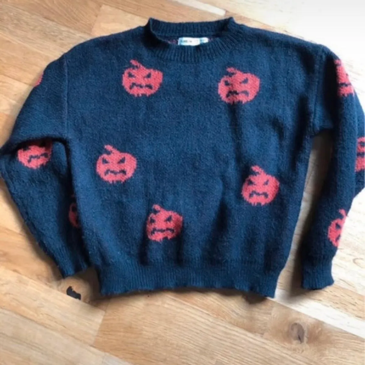 Two Girls 11-12yr Shein Halloween Jumper/Sweater - Image 3