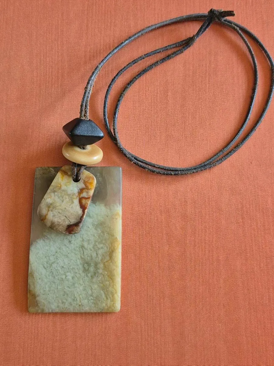Large River Jade Necklace - Image 2