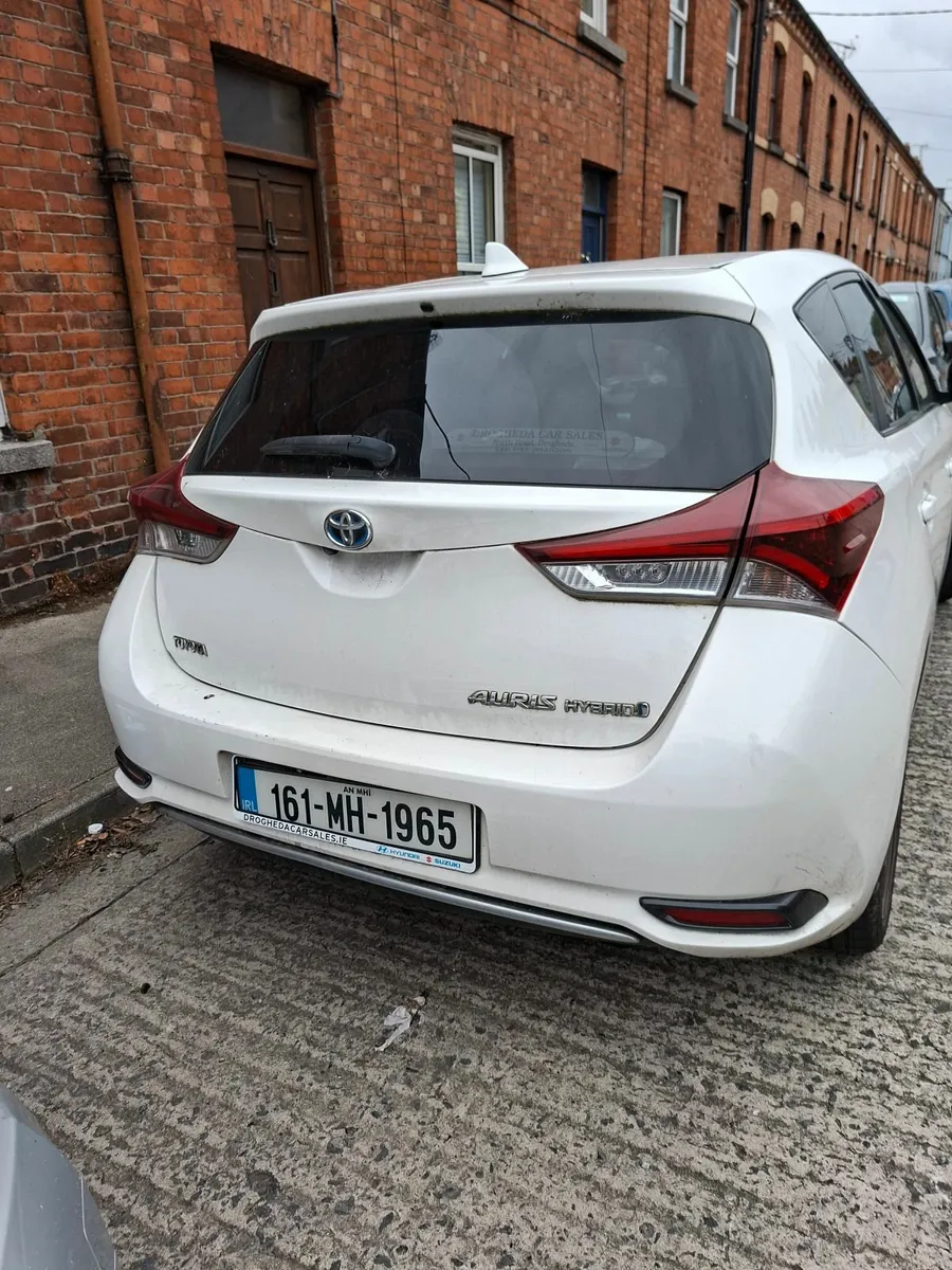 Toyota Auris 2016 - Image 1