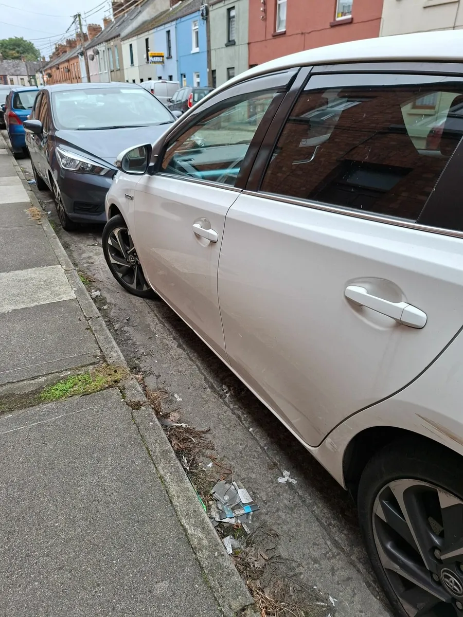 Toyota Auris 2016 - Image 3