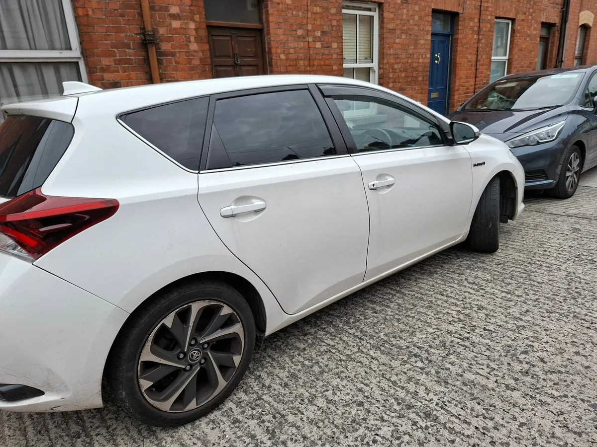 Toyota Auris 2016 - Image 4