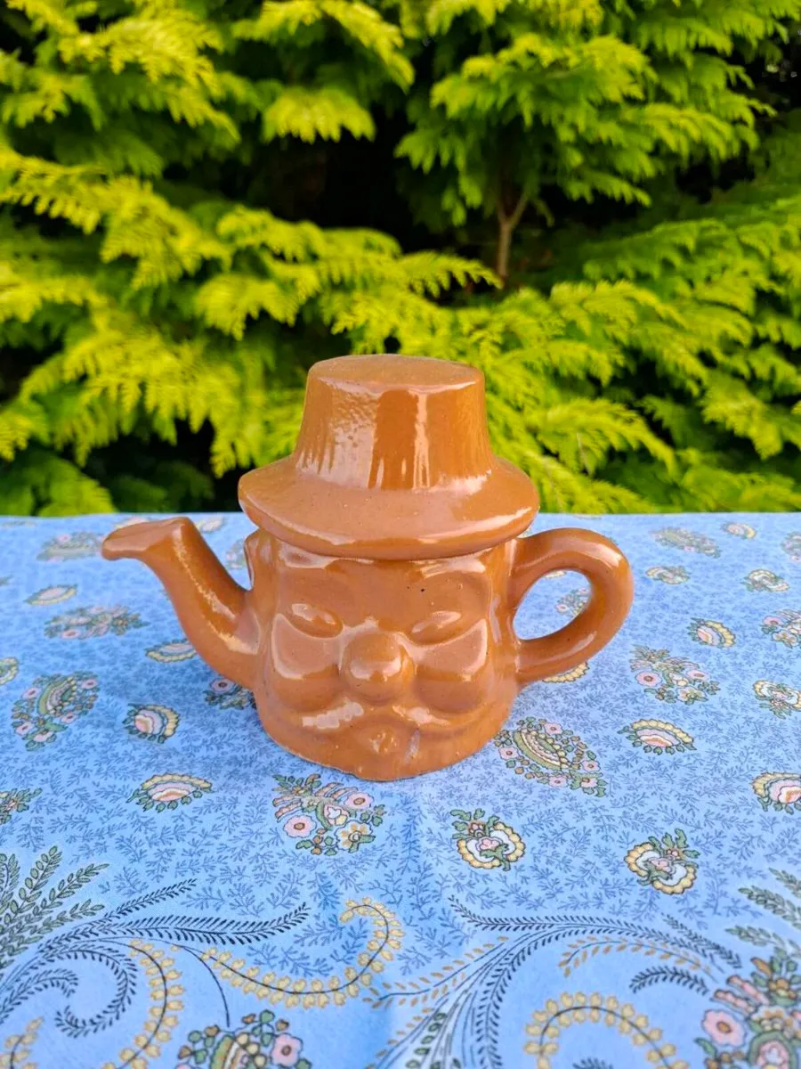 By post only novelty tea pot - Image 1