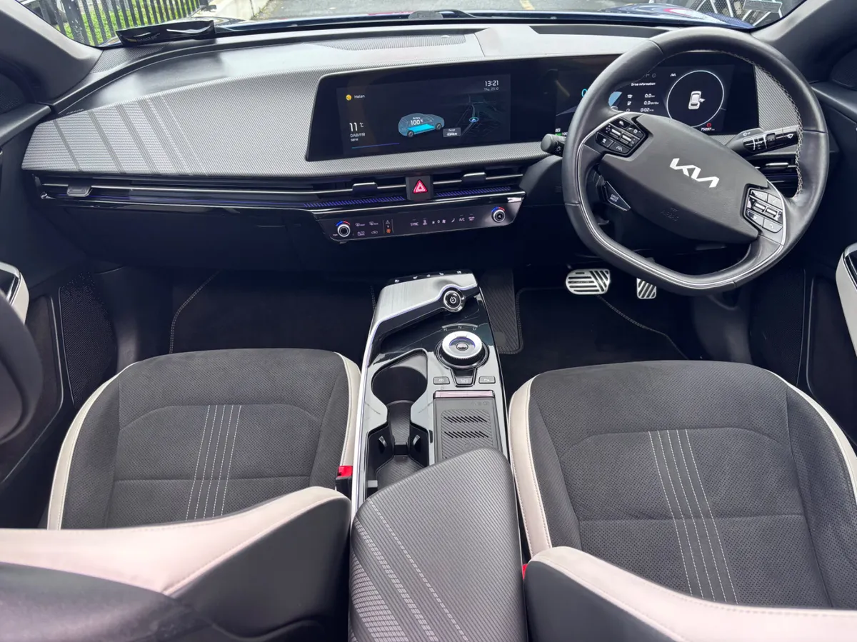 KIA EV6 GT LINE 5DR PAN SUNROOF // HIGH SPEC - Image 3