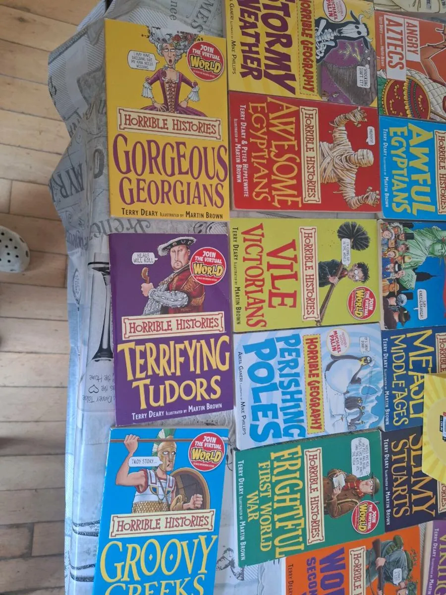 Horrible histories books - Image 4