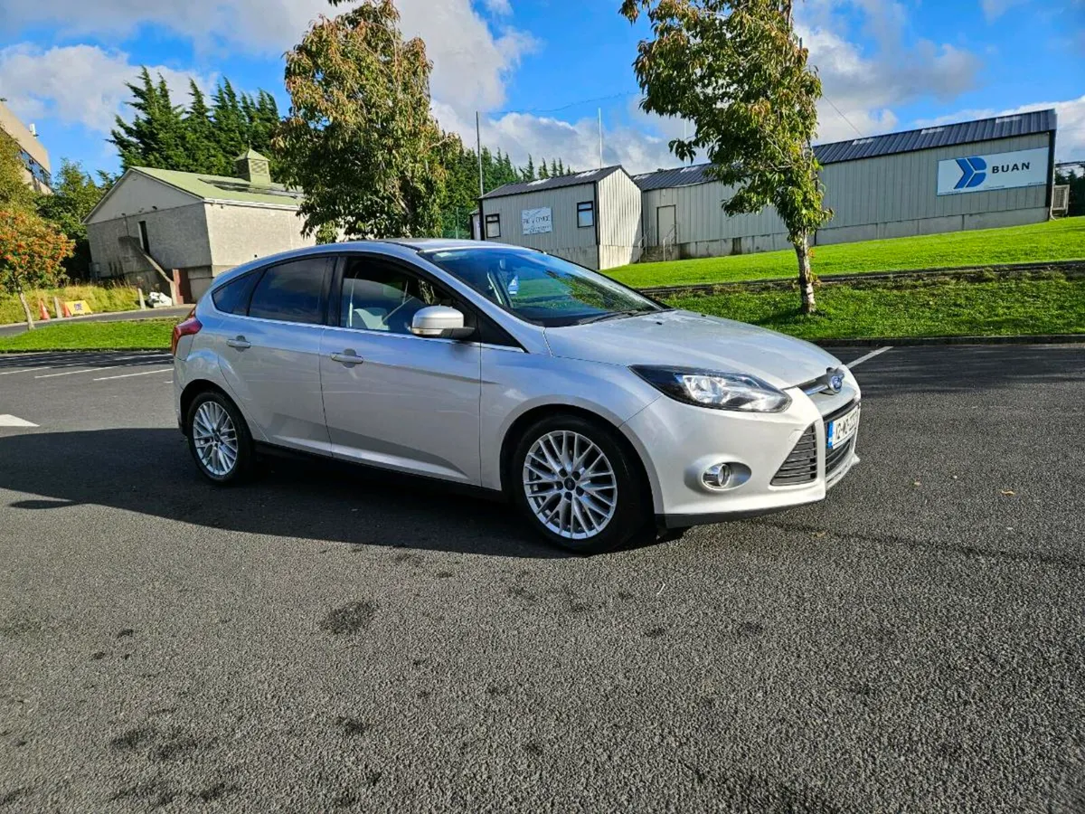 Focus 1.6 Diesel ZETEC SPORT - Image 2