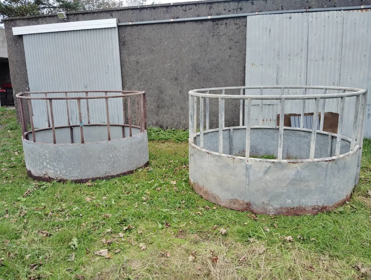 Round Cattle Feeders - Image 1