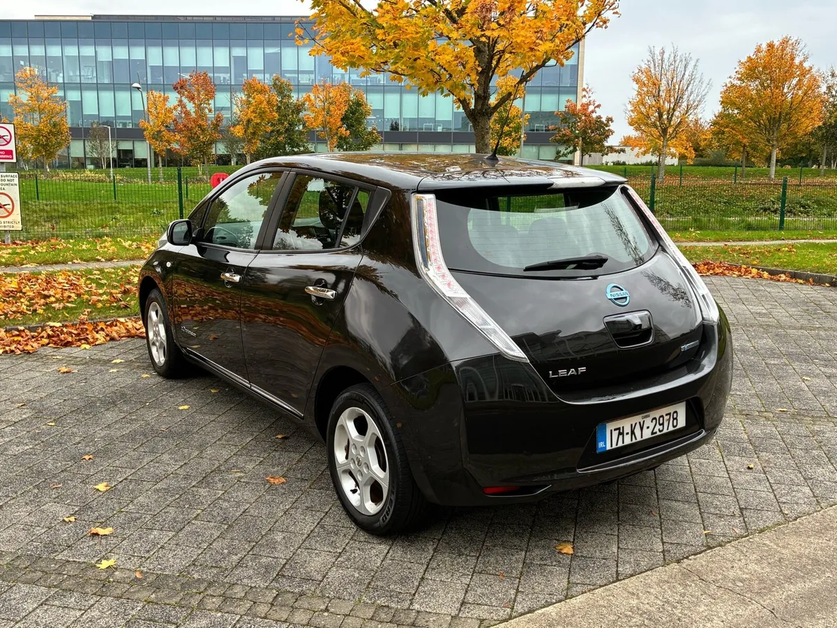 Automatic 2017 Nissan Leaf Full electric New Nct - Image 4