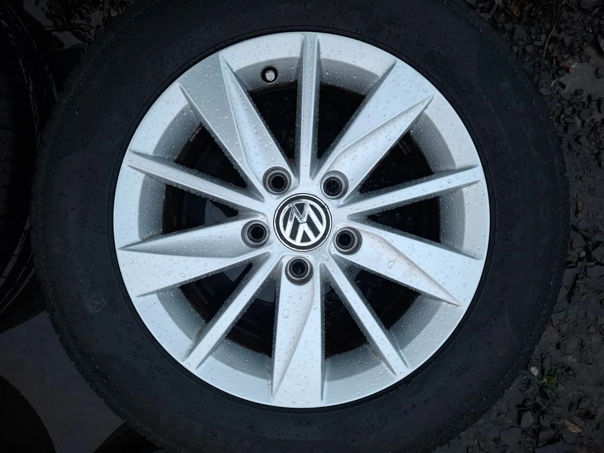 15" Genuine Vw Alloys - Image 2