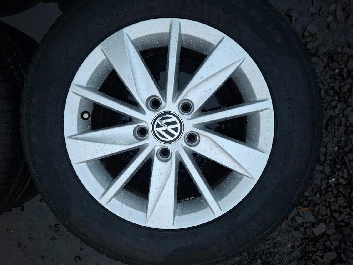 15" Genuine Vw Alloys - Image 4