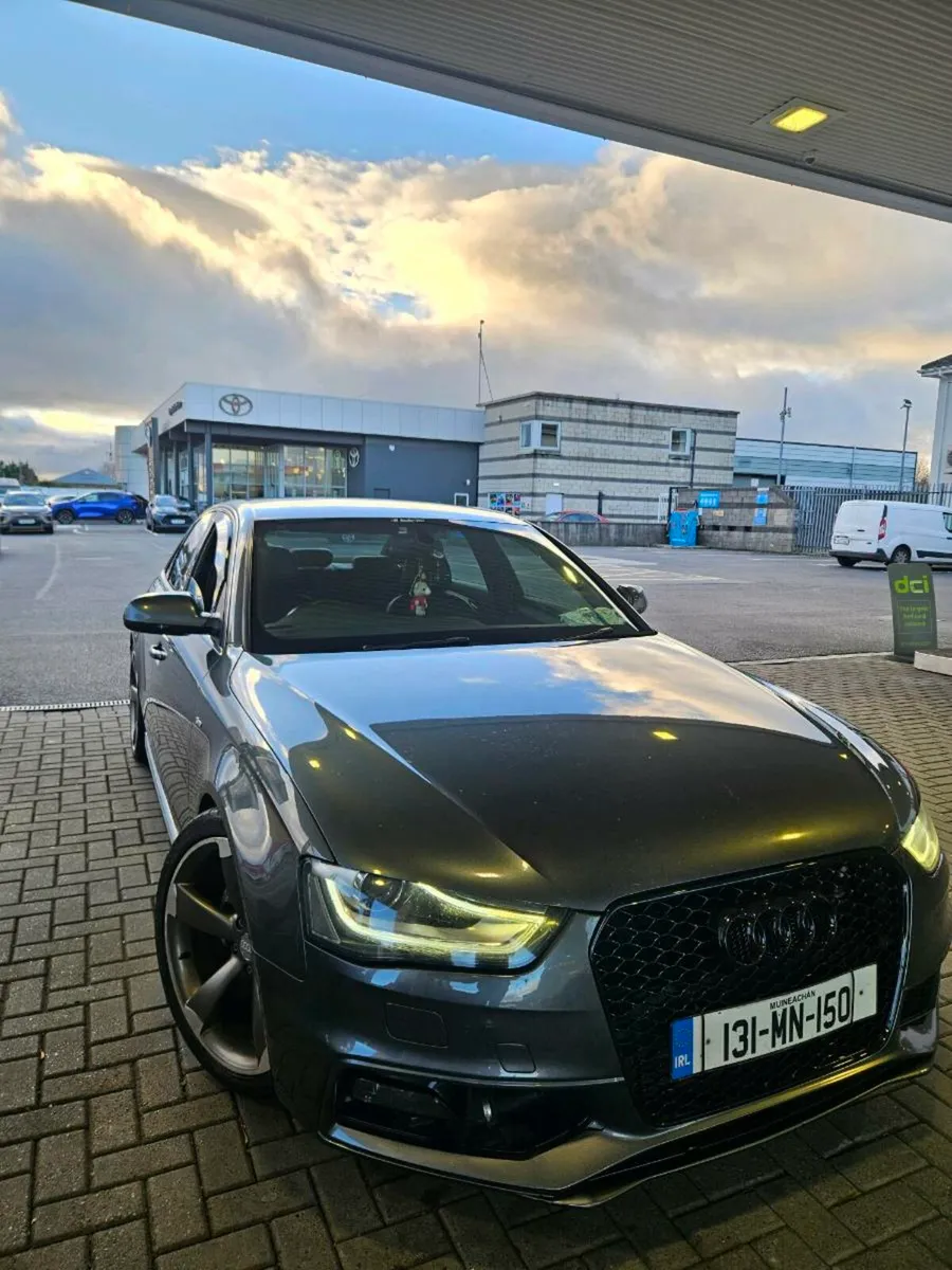 Audi A4 S-Line 2013 - Image 1