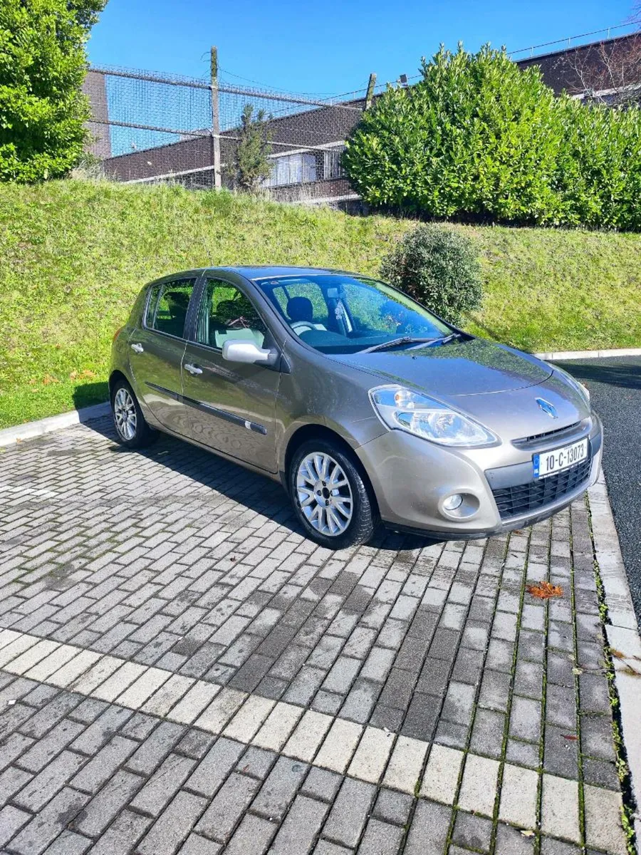 Renault Clio 1.1 Petrol Low Miles - Image 1