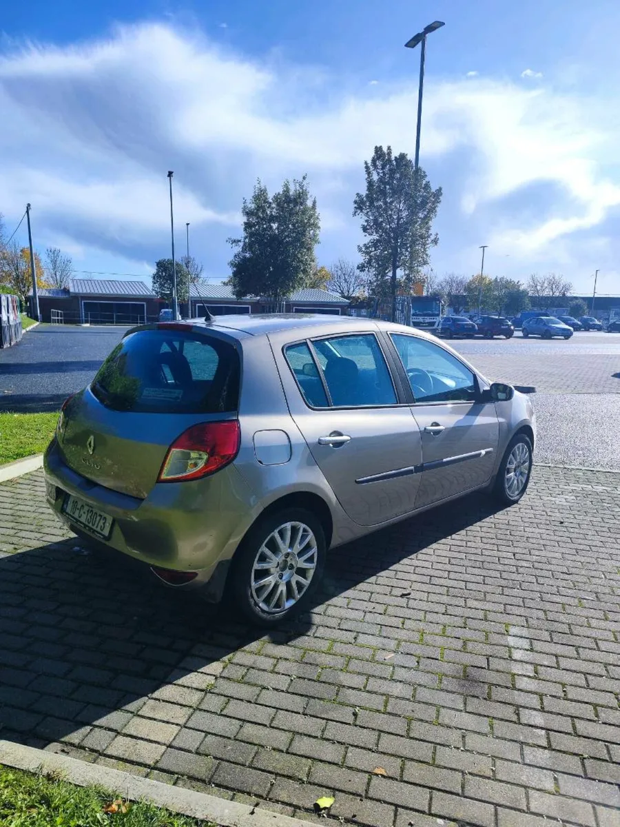 Renault Clio 1.1 Petrol Low Miles - Image 4