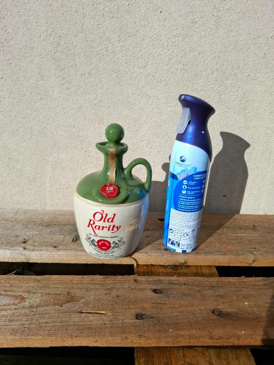 By post only old rarity whiskey bottle - Image 1