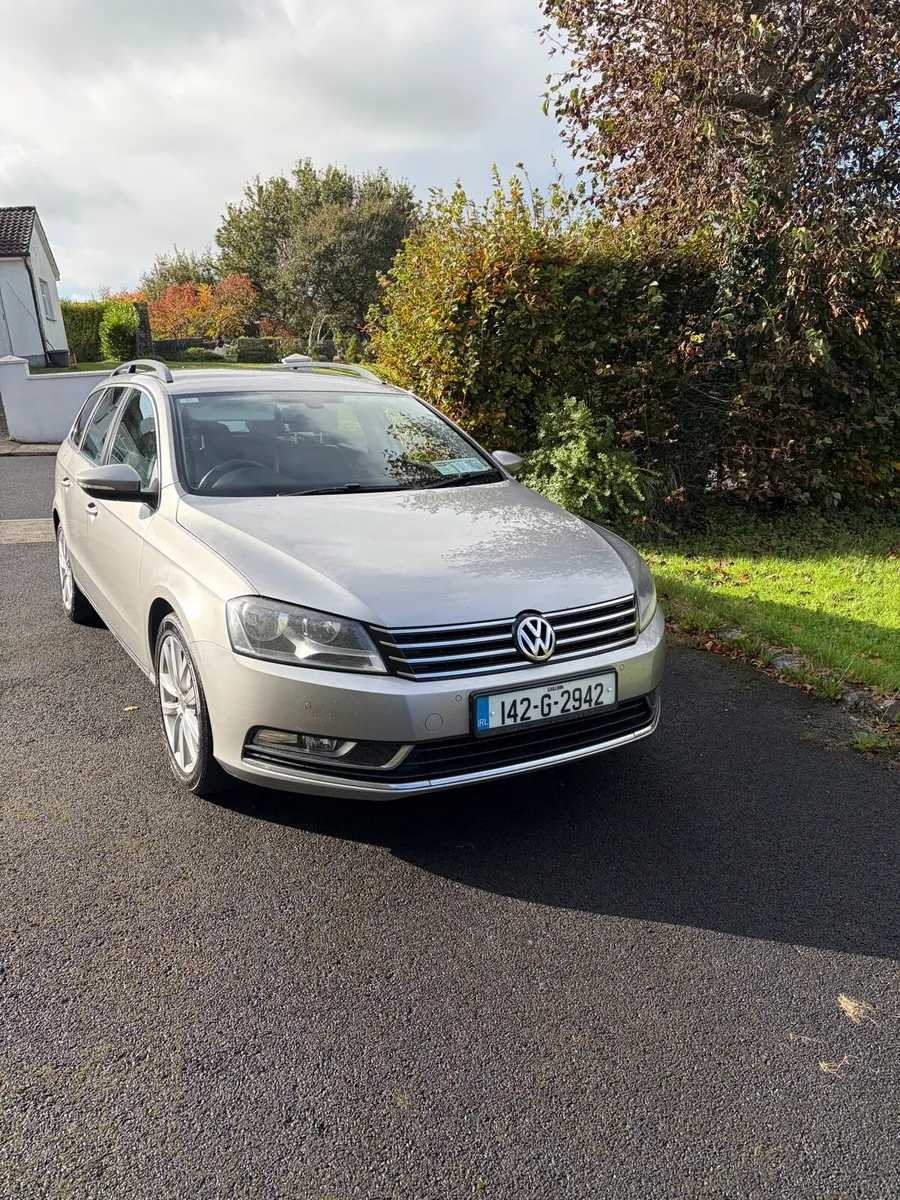 Volkswagen Passat - Image 2