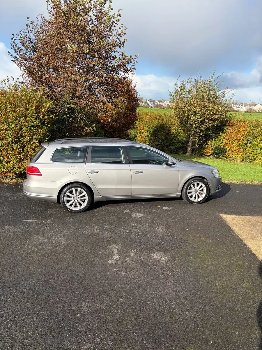 Volkswagen Passat - Image 3