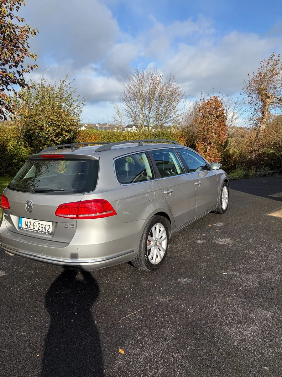 Volkswagen Passat - Image 4