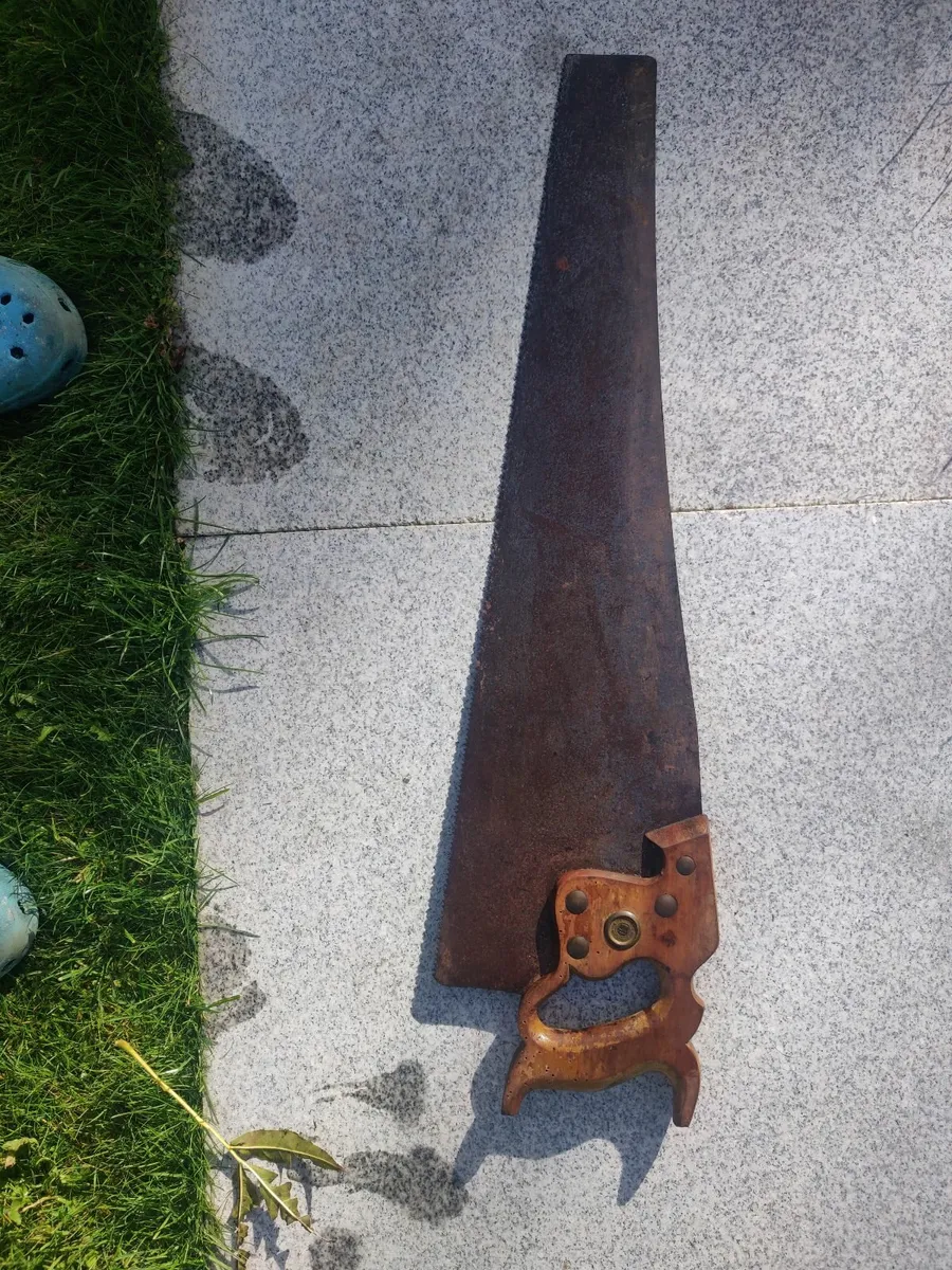 vintage  disston 26 inch handsaw