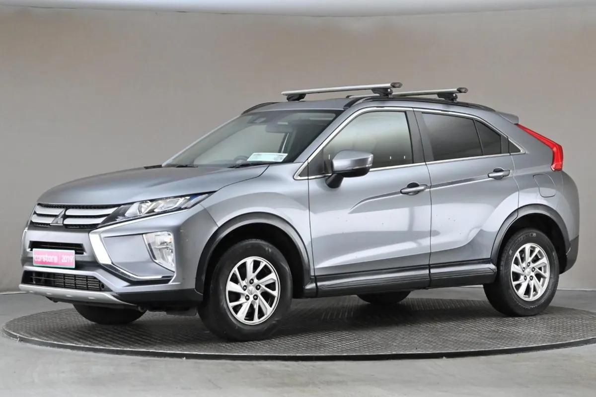Mitsubishi ECLIPSE CROSS 1.5 6spd Invite 2WD  roo - Image 4