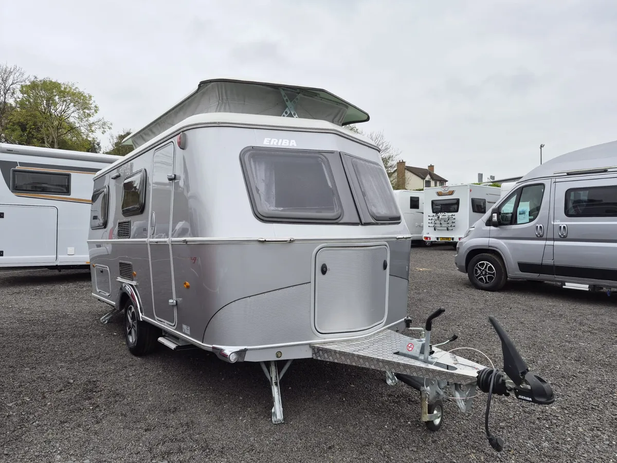 Eriba Touring 542 Caravan - Image 1