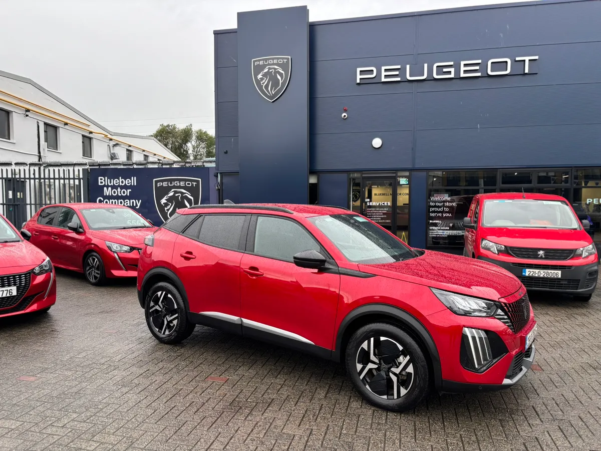 2025 Peugeot 2008 Allure Hybrid - Image 2