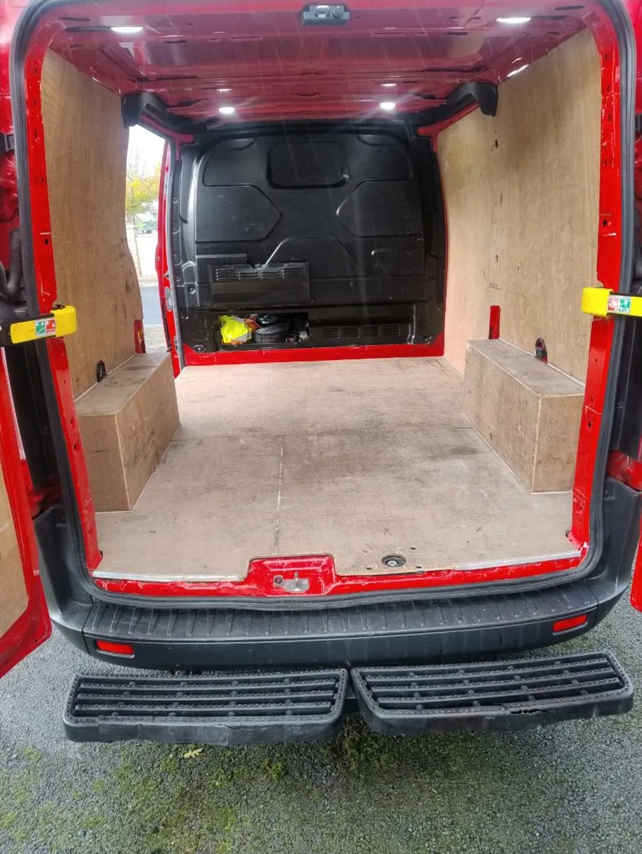 Ford transit custom - Image 2