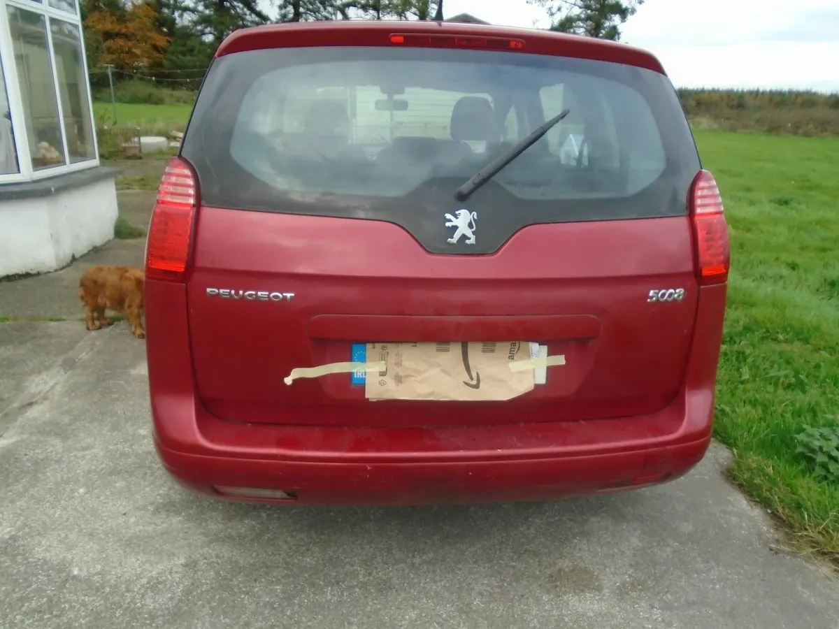 7 Seater Peugeot 5008 - Image 2
