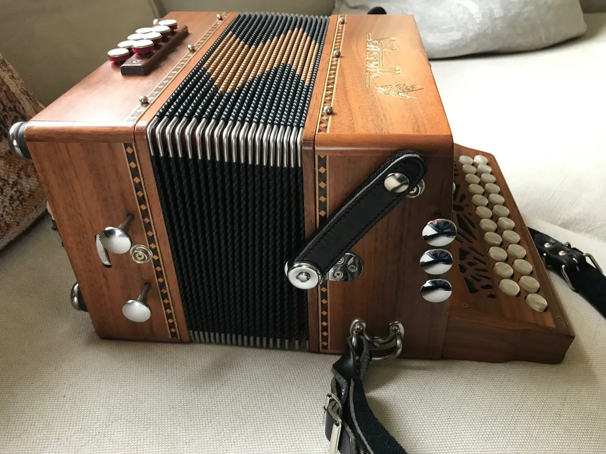 SALTARELLE    Accordion B/C - Image 3