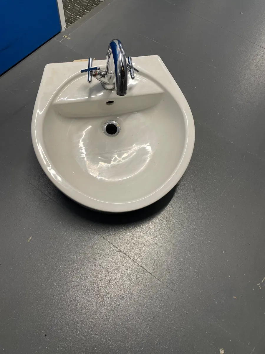 Ceramic Bathroom Sink with ChromeTaps & Pedestal - Image 3